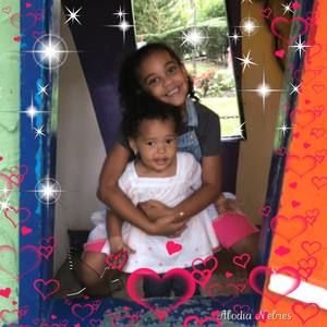 Meet your Posher, Edjah